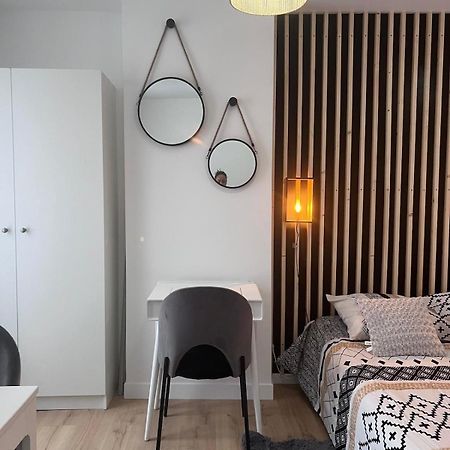 Studio A Deux Pas De Paris Appartement Levallois-Perret Buitenkant foto