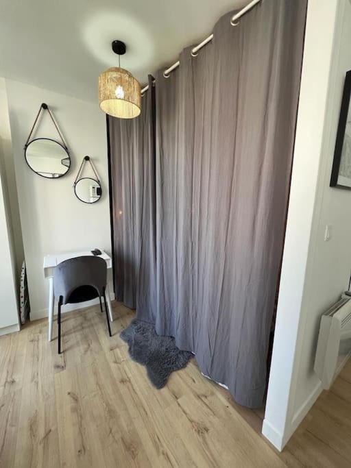 Studio A Deux Pas De Paris Appartement Levallois-Perret Buitenkant foto